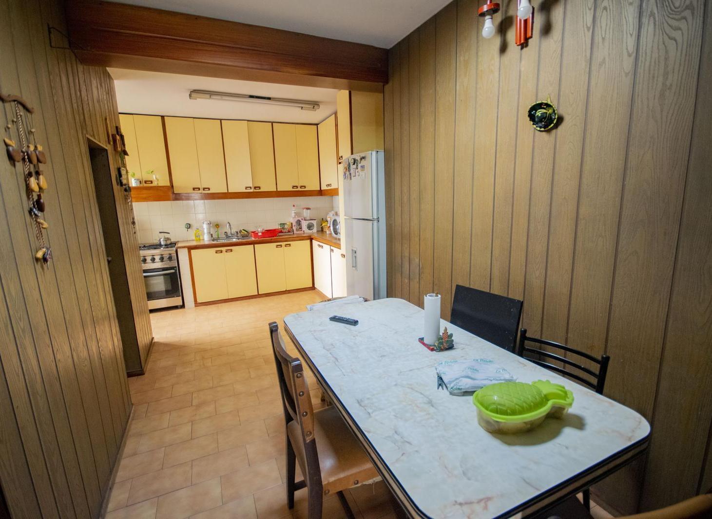 Foto de Casa de 4 ambientes galpón en venta, en Olivos., imagen 1