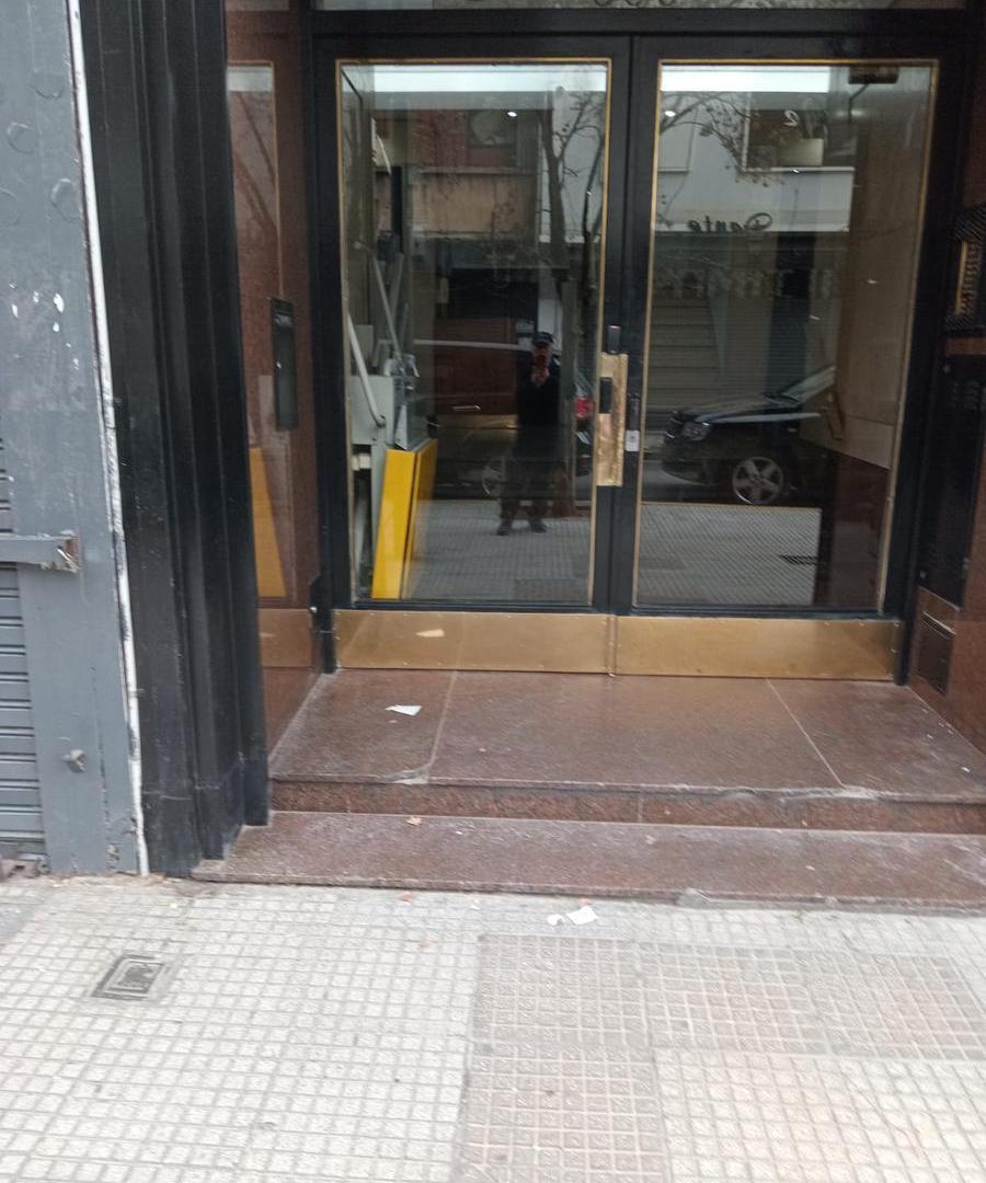Foto de Departamento 3 ambientes con dependencia en alquiler en Once, imagen 3