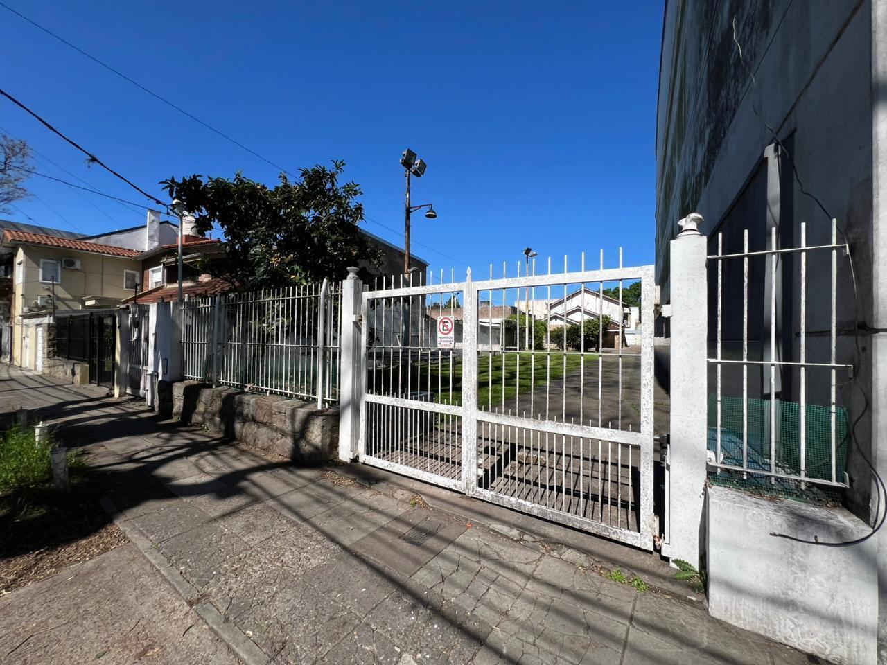 Foto de Terreno en Venta – 1000 m² – Olivos, imagen 3