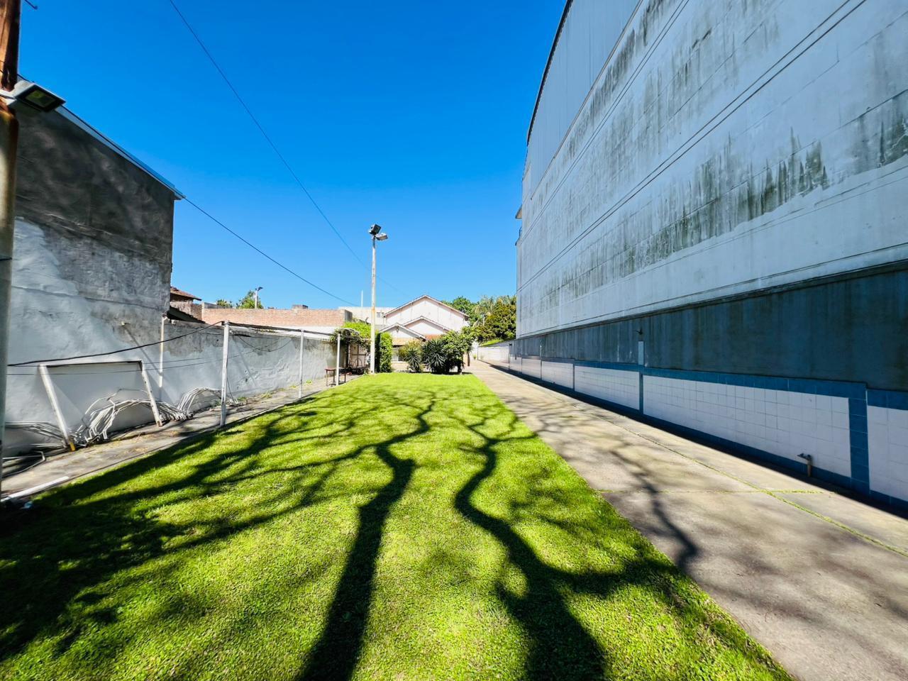 Foto de Terreno en Venta – 1000 m² – Olivos, imagen 1