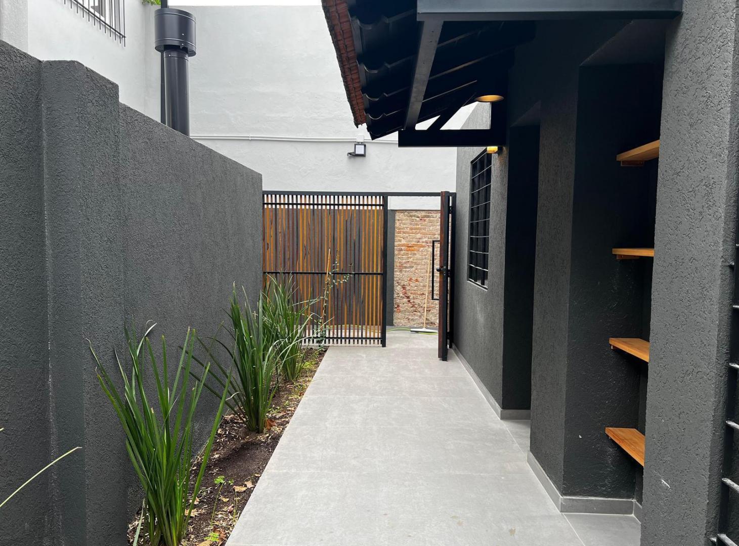 Foto de PH de 2 ambientes en venta en Martínez, imagen 3