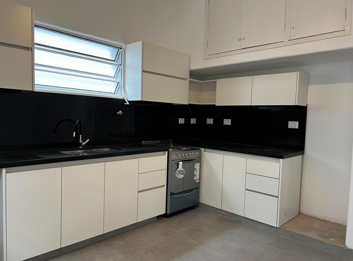 Foto de PH de 2 ambientes en venta en Martínez, imagen 5