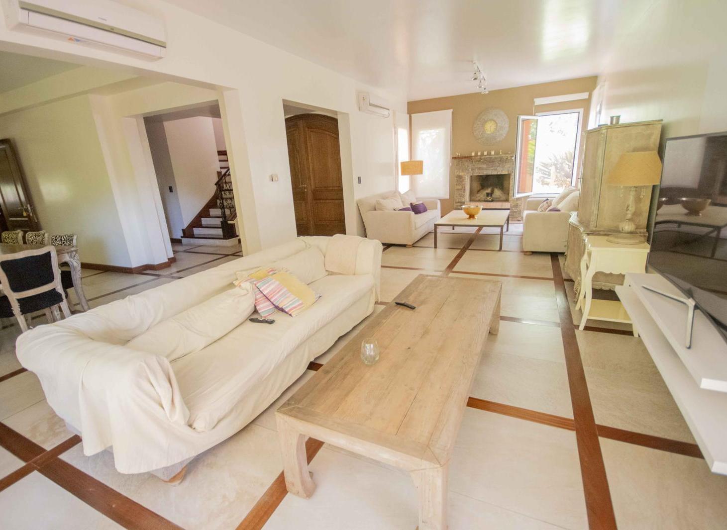 Foto de Casa de 5 ambientes con dependencia de servicio en venta, en Martínez., imagen 3