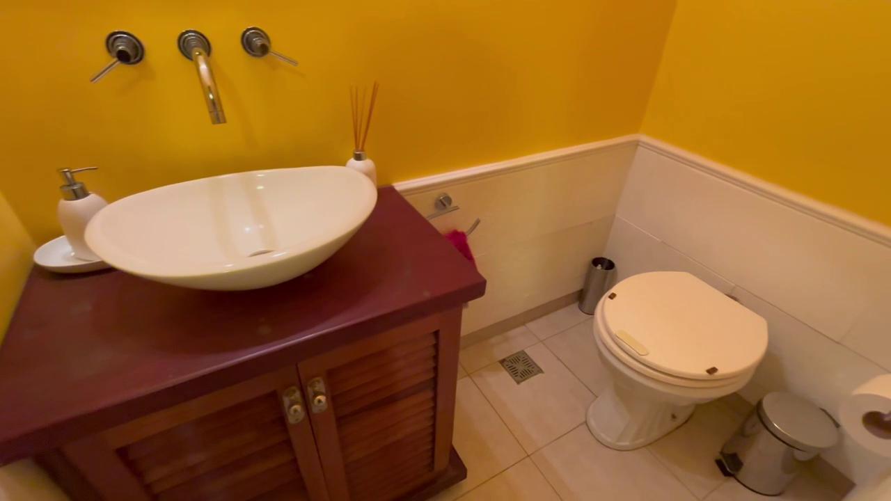 Foto de Casa 6 ambientes con pileta y cochera en venta en Martinez, imagen 5
