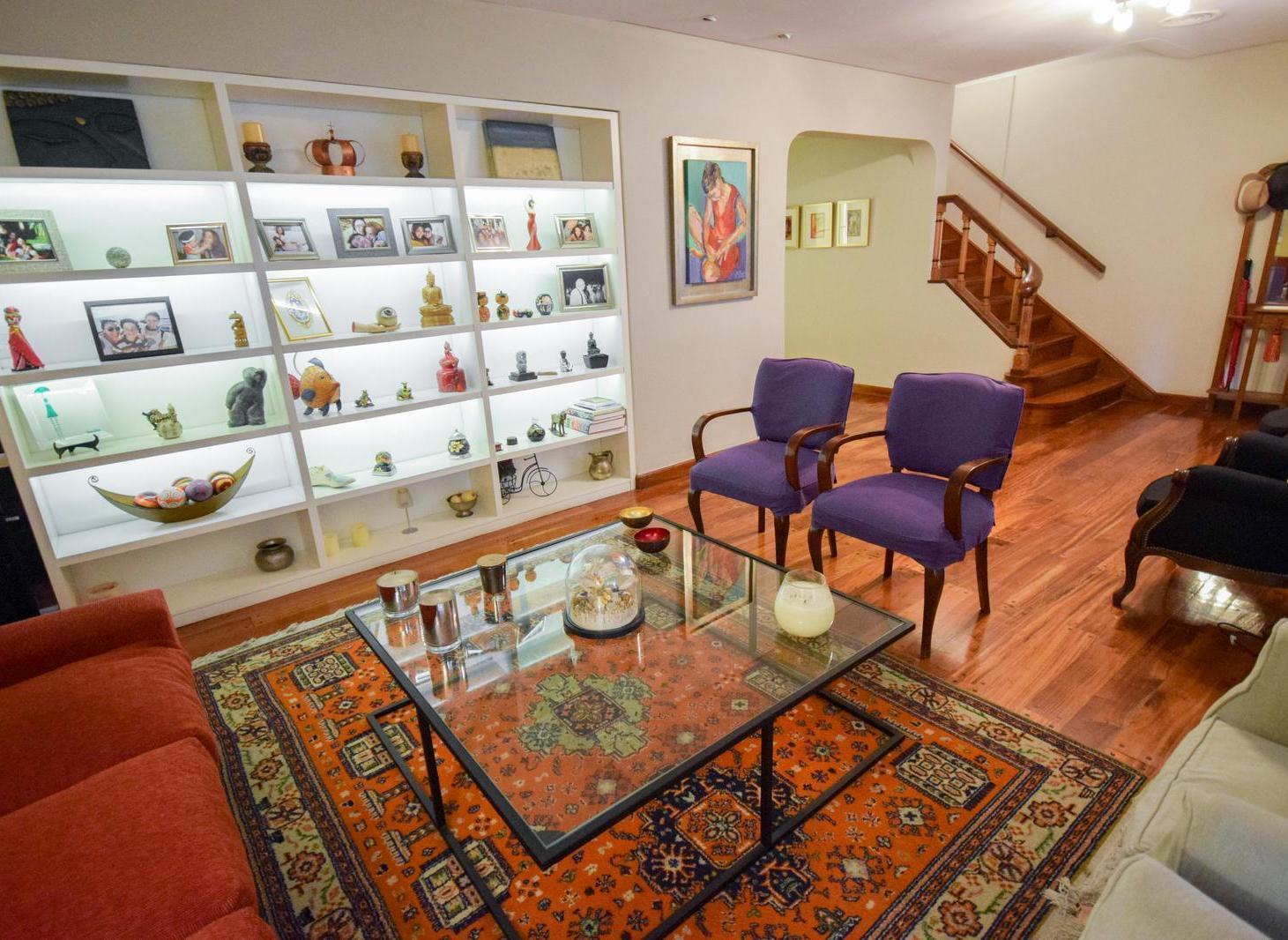 Foto de Casa 6 ambientes con pileta y cochera en venta en Martinez, imagen 2