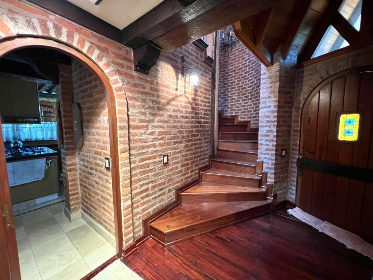 Foto de Casa de 5 Ambientes en Venta en Martínez, imagen 2