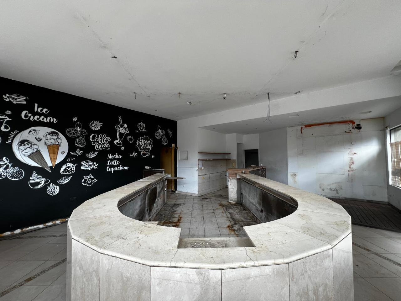 Foto de Local 4 ambientes en venta en Martínez – Av. Fleming y Catamarca, imagen 2
