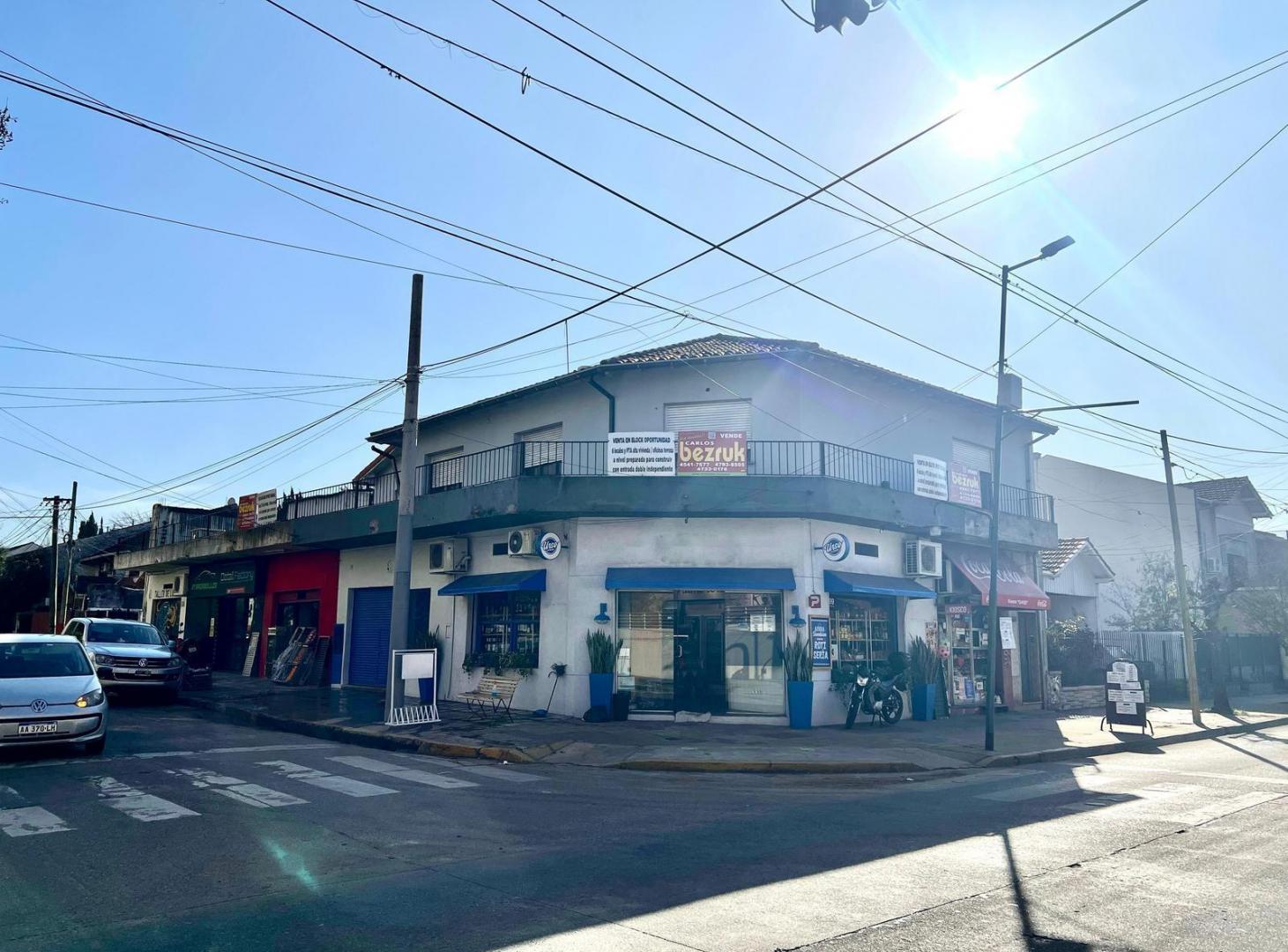 Foto de PH más 6 locales en venta en Martínez, imagen 1