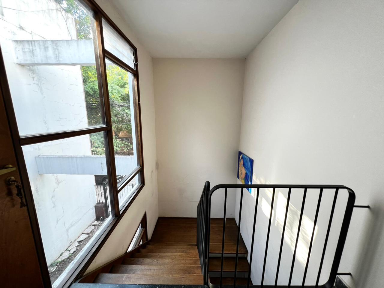 Foto de PH 4 ambientes en venta en Martínez, imagen 3