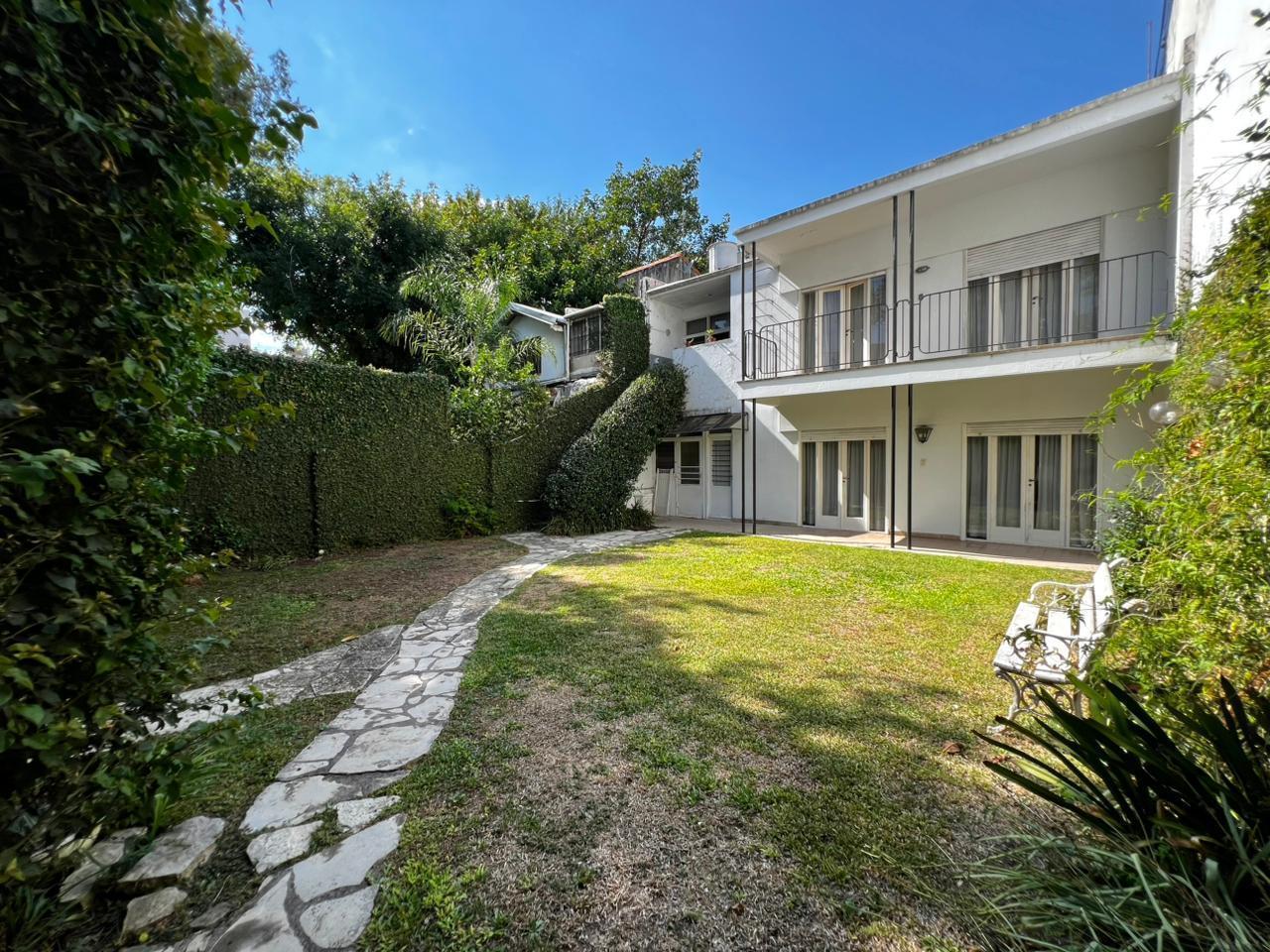 Foto de PH de 4 ambientes en venta en Martínez, imagen 1