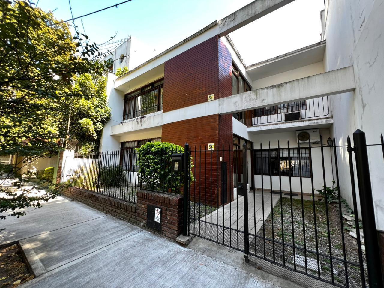 Foto de PH de 4 ambientes en venta en Martínez, imagen 2