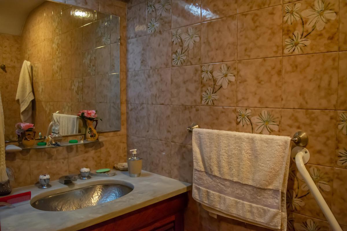 Foto de Casa de 4 ambientes con cochera en venta en Martinez, imagen 5