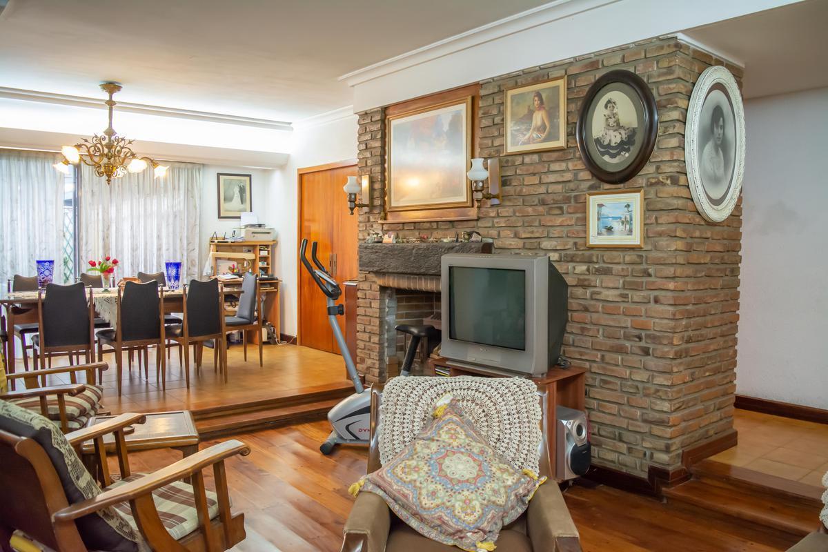 Foto de Casa de 4 ambientes con cochera en venta en Martinez, imagen 3