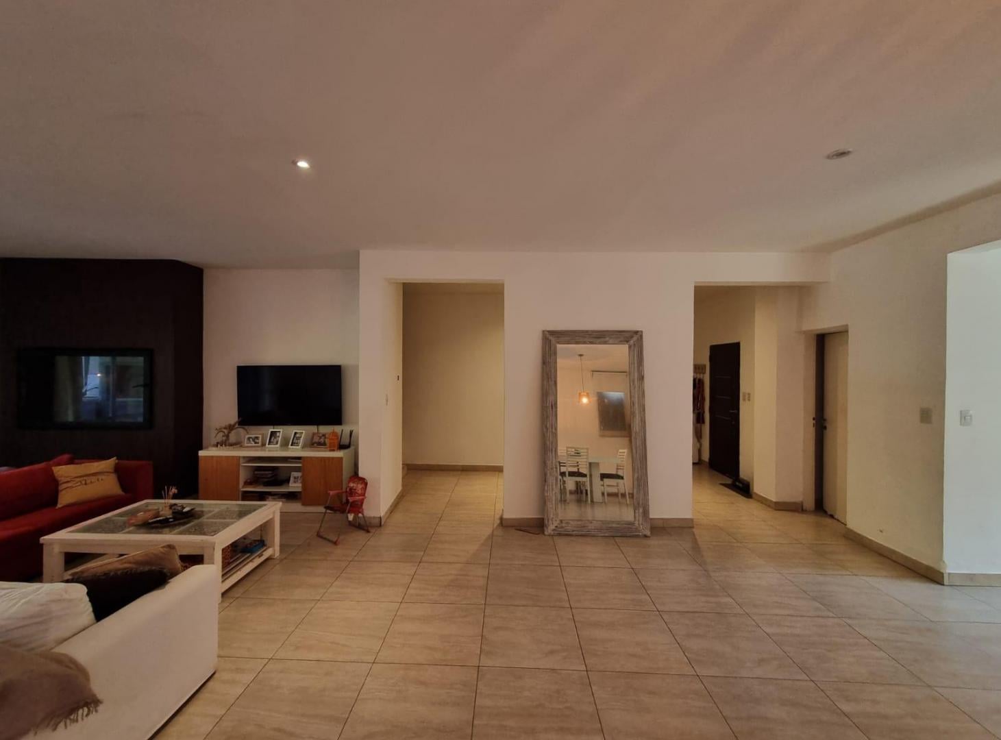Foto de Casa 5 ambientes en venta en Santa María de los Olivos, Guayaquil 2075, imagen 2