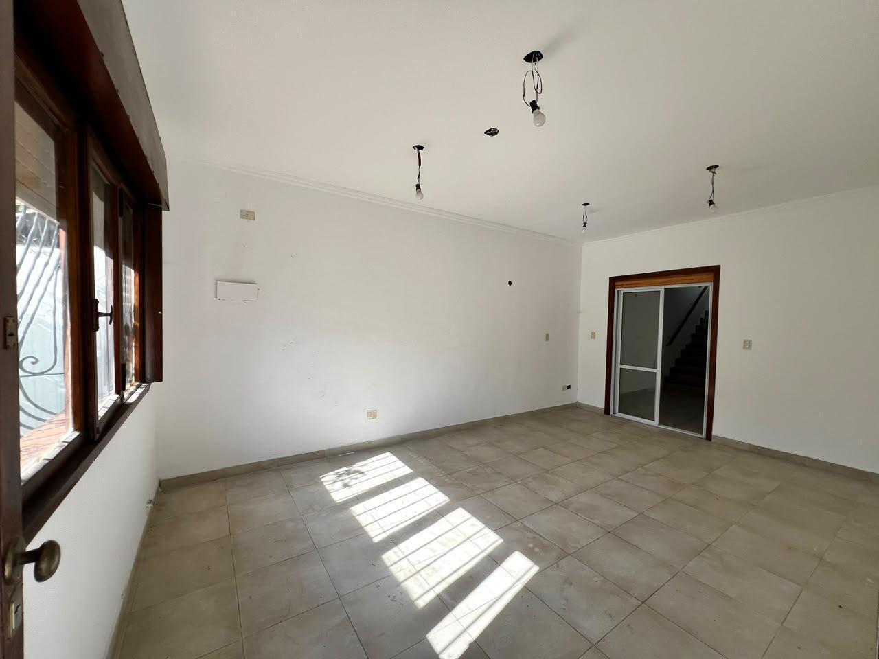 Foto de Casa 4 ambientes en venta en Martinez, imagen 1