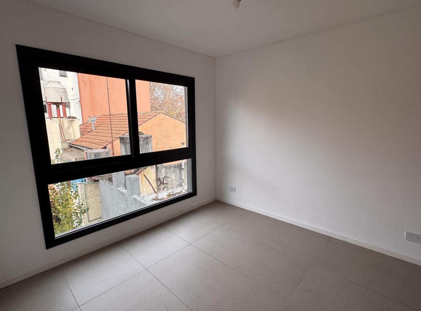 Foto de Departamento 2 ambientes en venta, en San Isidro, imagen 2