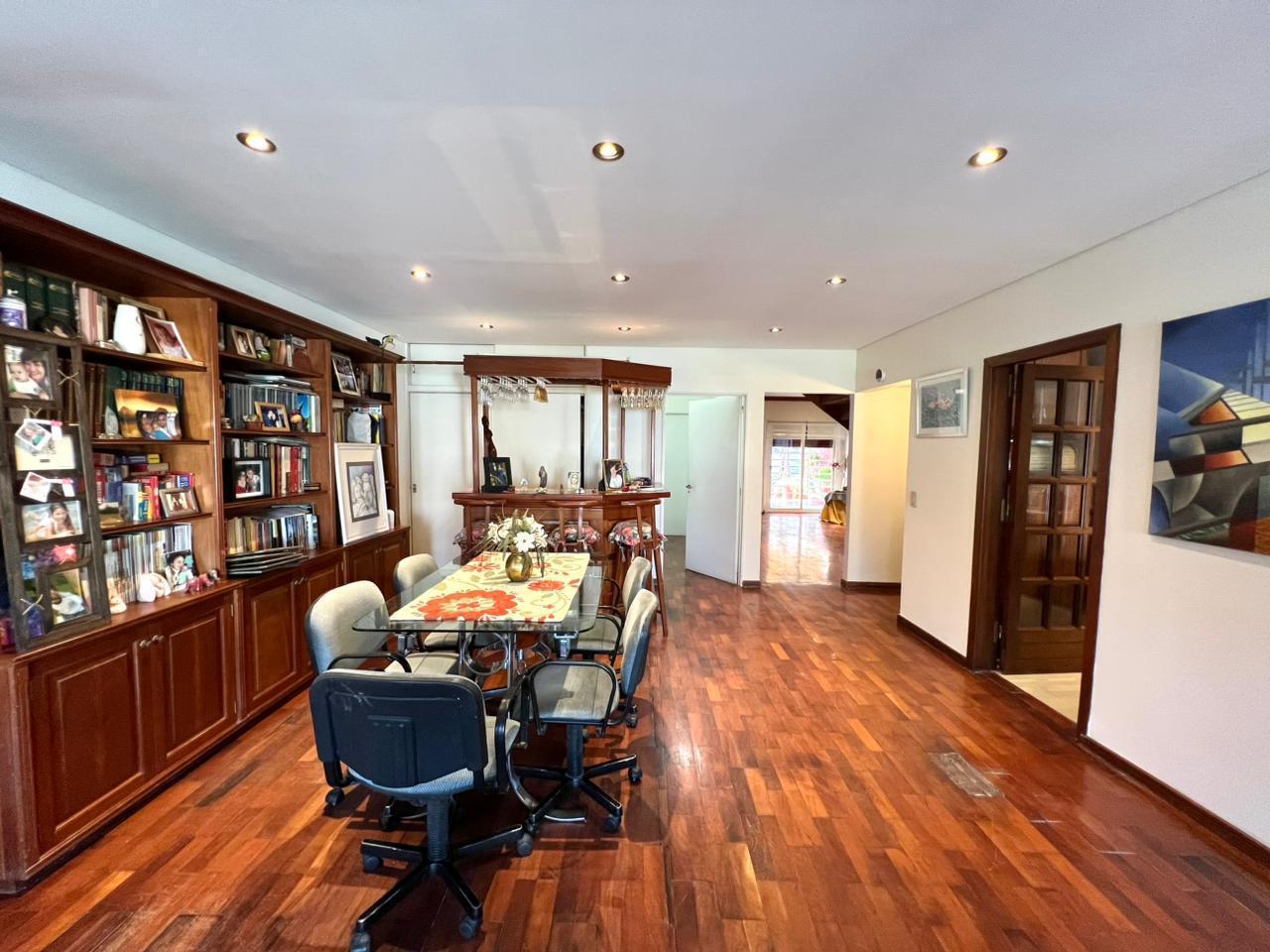 Foto de Casa en venta con jardín, pileta y quincho, en San Isidro, imagen 5