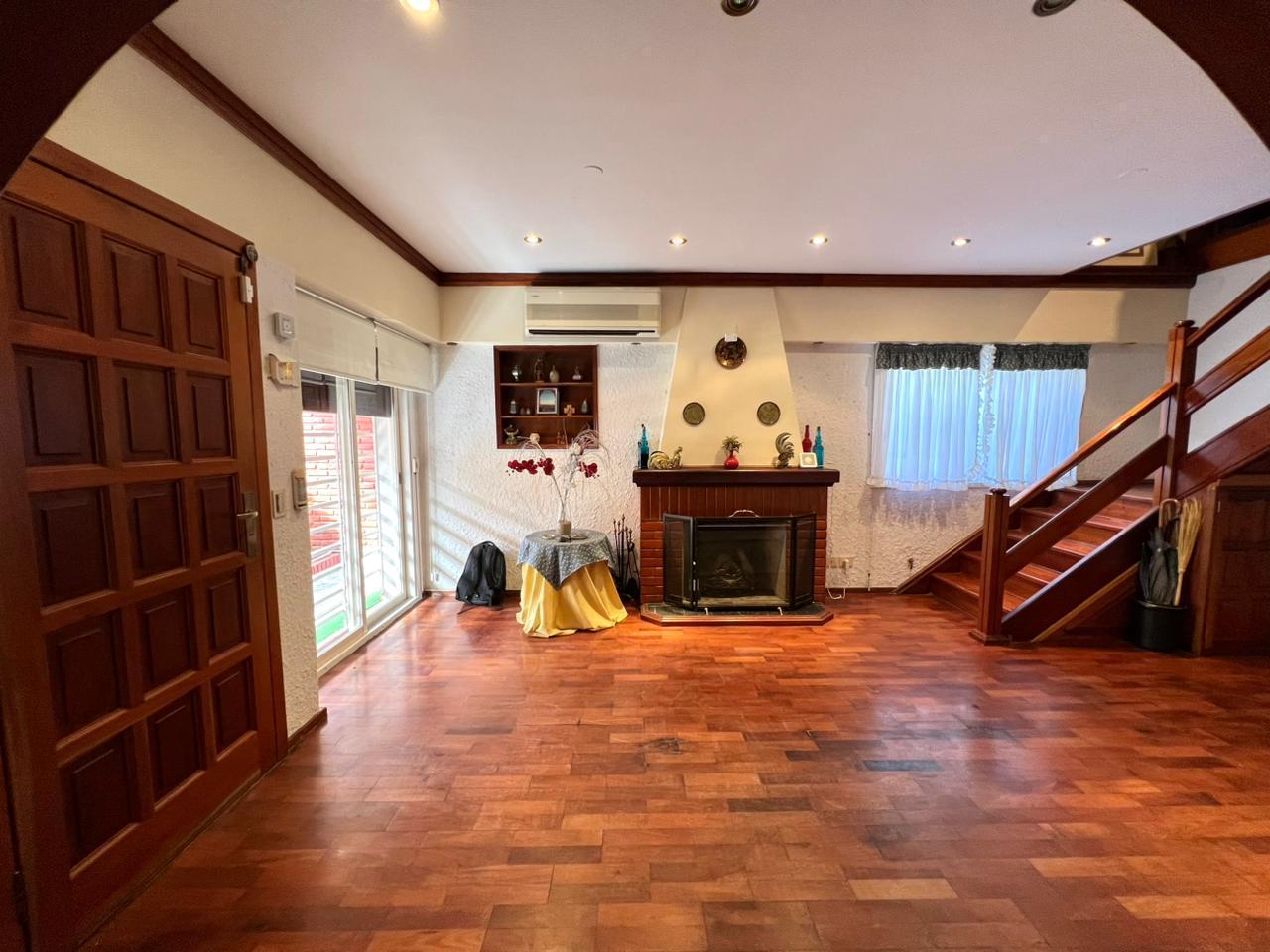 Foto de Casa en venta con jardín, pileta y quincho, en San Isidro, imagen 3