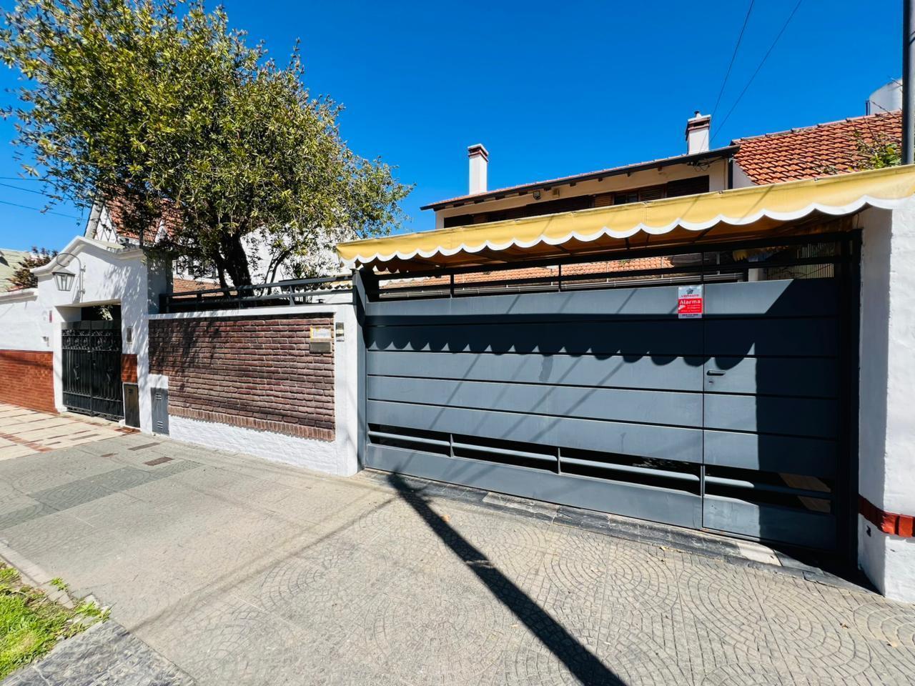 Foto de Casa en venta con jardín, pileta y quincho, en San Isidro, imagen 4