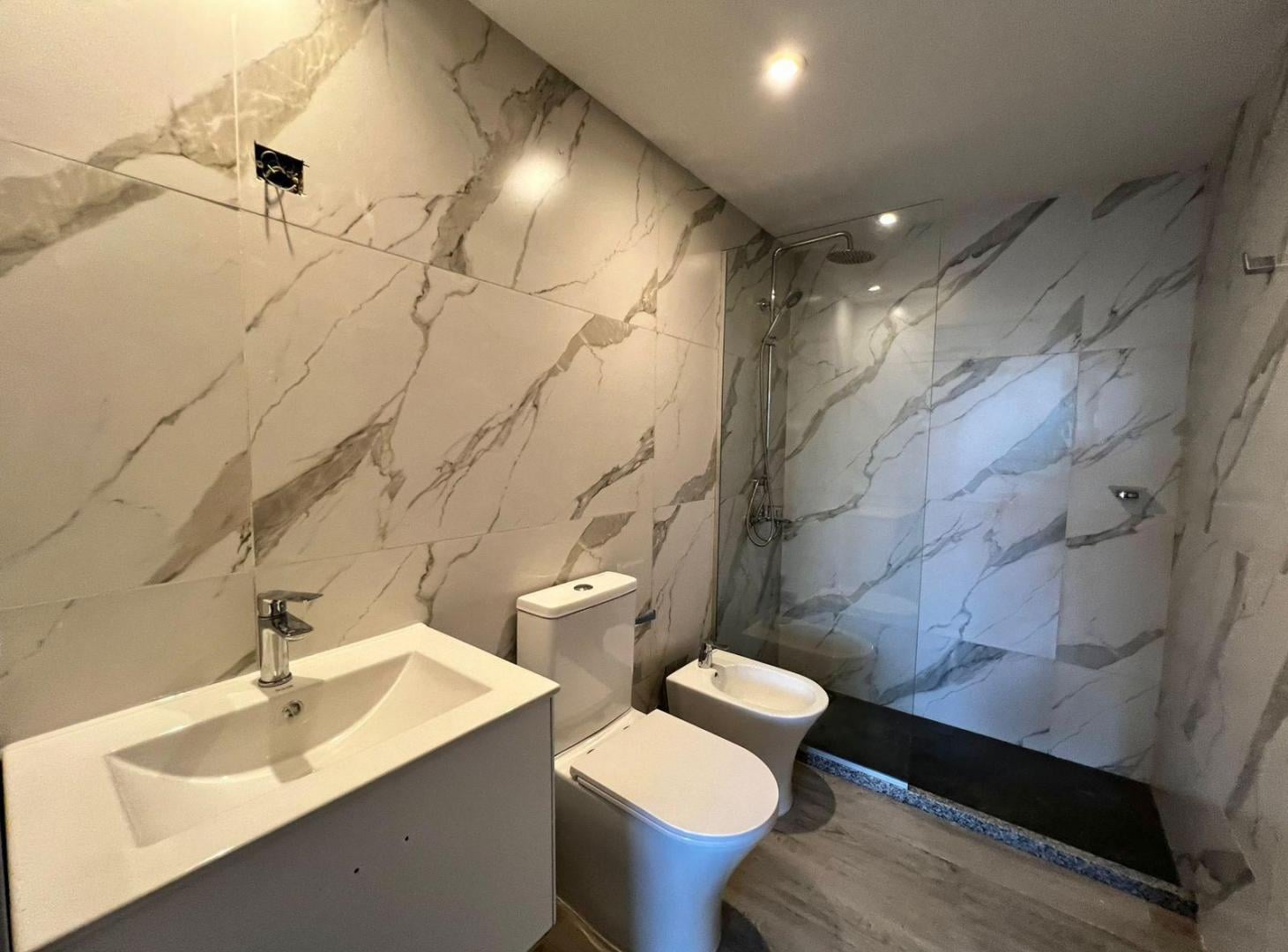 Foto de Departamento de 2 ambientes con balcón en venta a estrenar, en Vicente, imagen 2