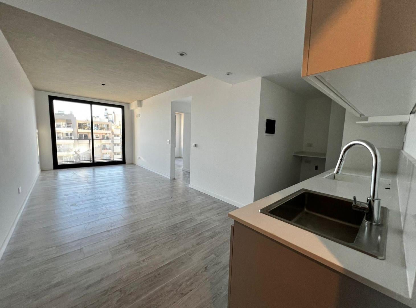 Foto de Departamento 2 ambientes con balcon a estrenar en venta, en Vicente, imagen 2
