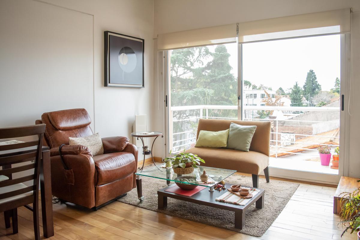 Foto de Departamento de 3 ambientes con cochera en venta en Olivos, imagen 3