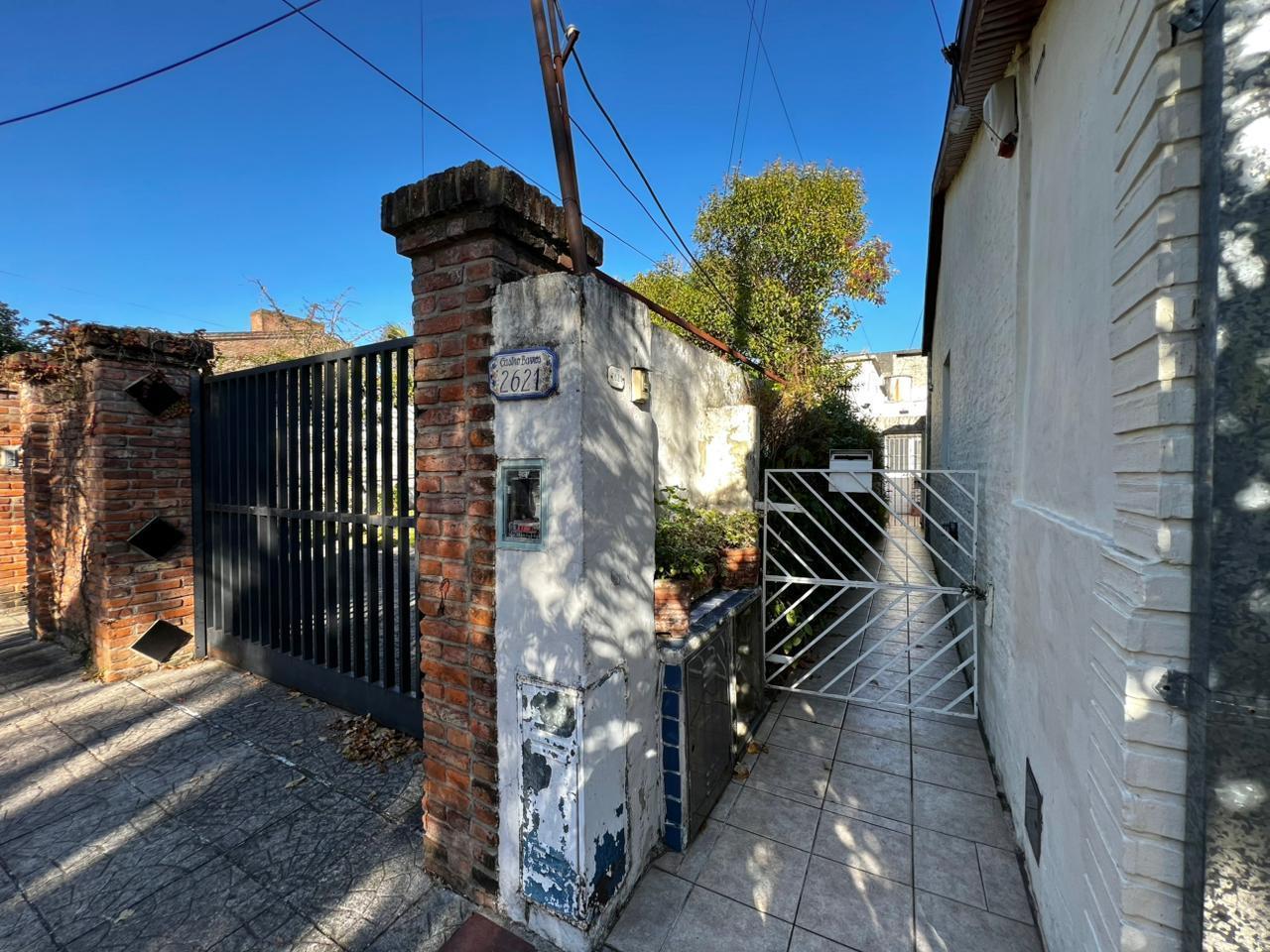 Foto de PH 3 ambientes en venta en Martínez, imagen 1