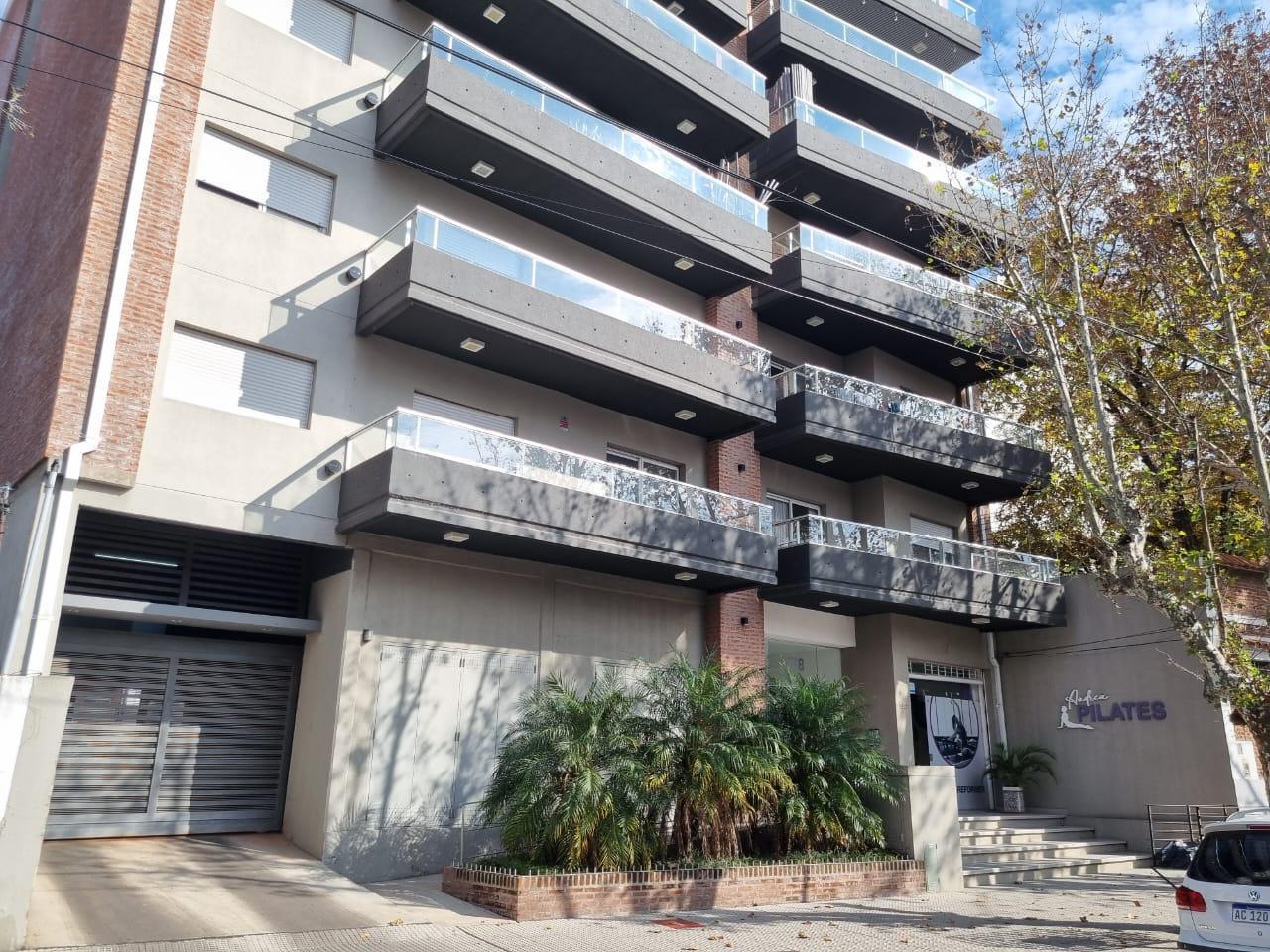 Foto de Departamento de 2 ambientes con cochera en venta en Tigre, imagen 1