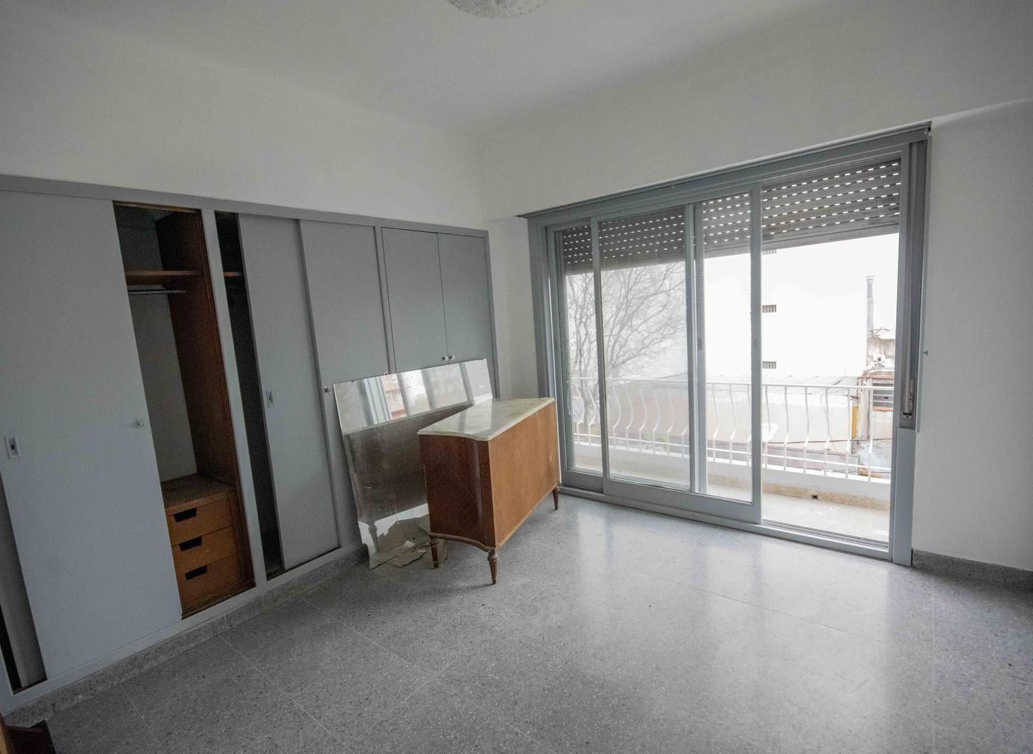 Foto de PH de 4 ambientes con dependencia en venta, en La Lucila., imagen 1