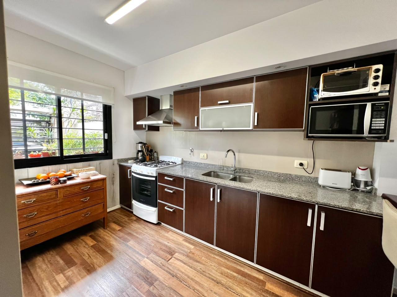 Foto de Triplex 4 ambientes en venta en Olivos, imagen 4