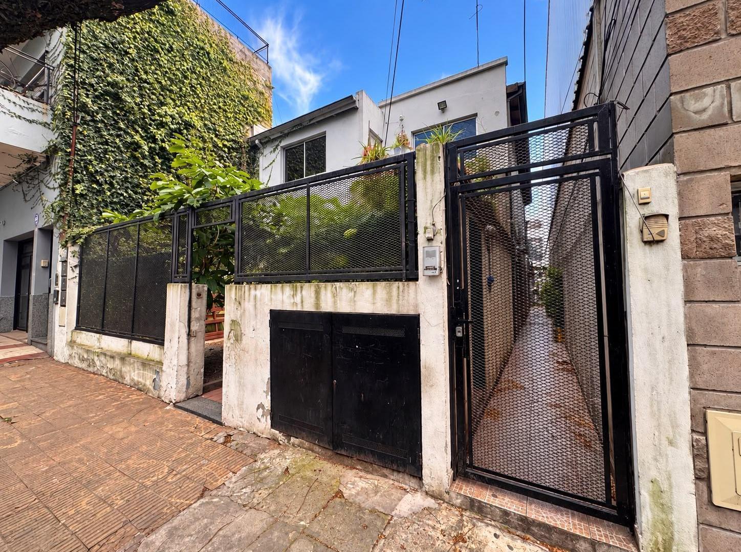 Foto de Venta en block de 3 ph en Villa Martelli, imagen 1