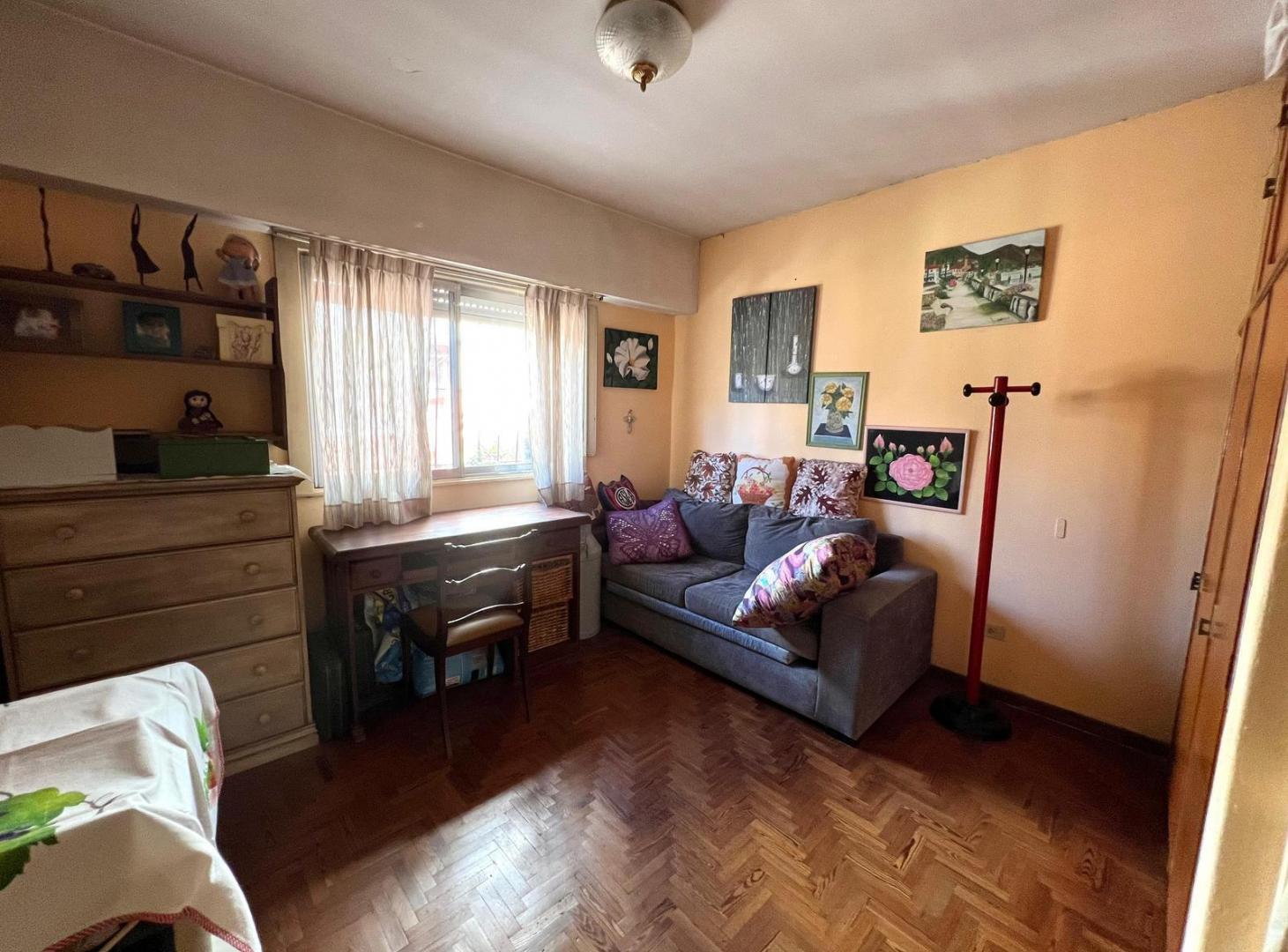 Foto de Casa 4 ambientes 2 cocheras en venta en Beccar, imagen 5