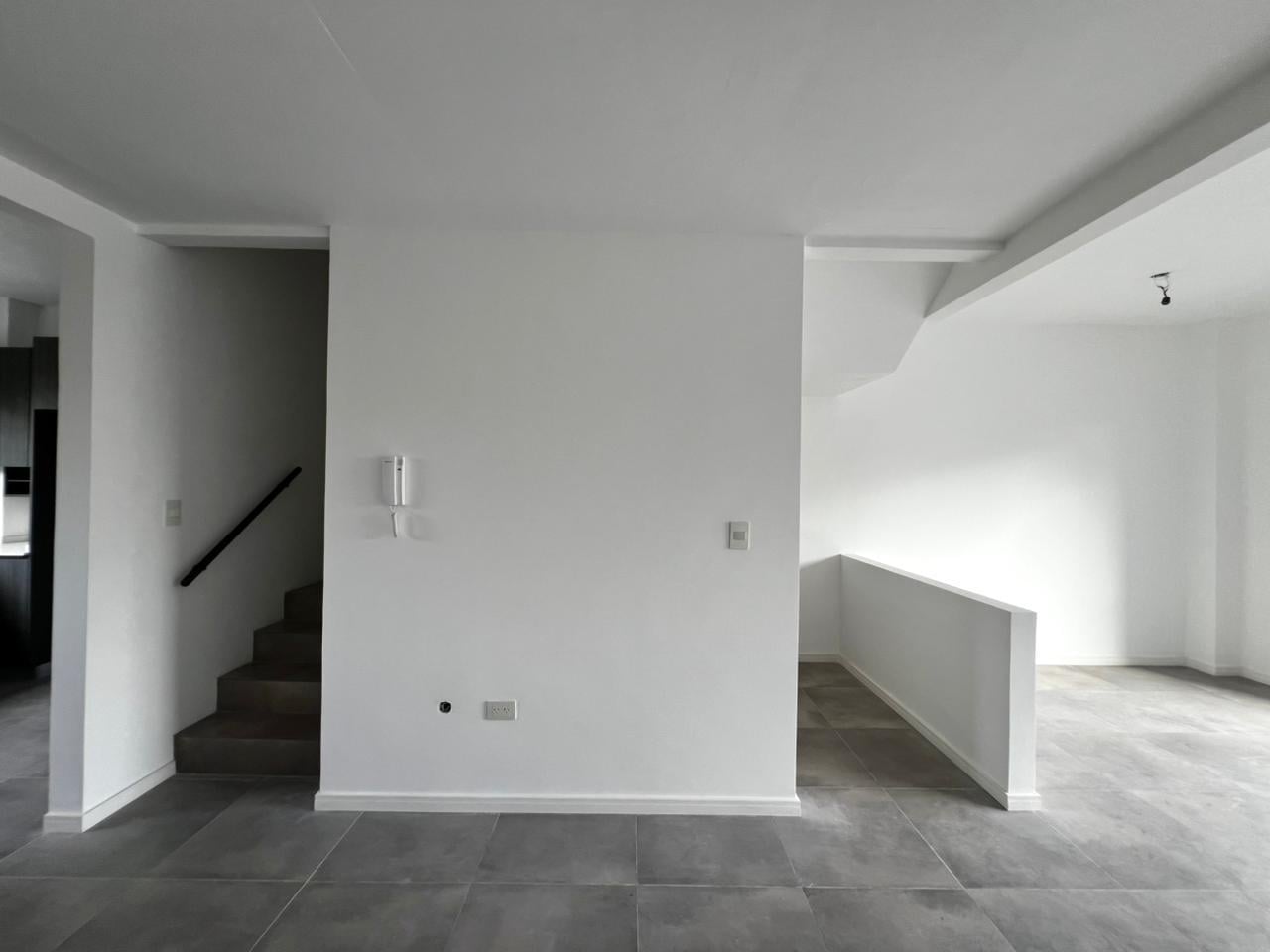 Foto de Dúplex de 3 ambientes con cochera a estrenar en venta, en Olivos, imagen 3