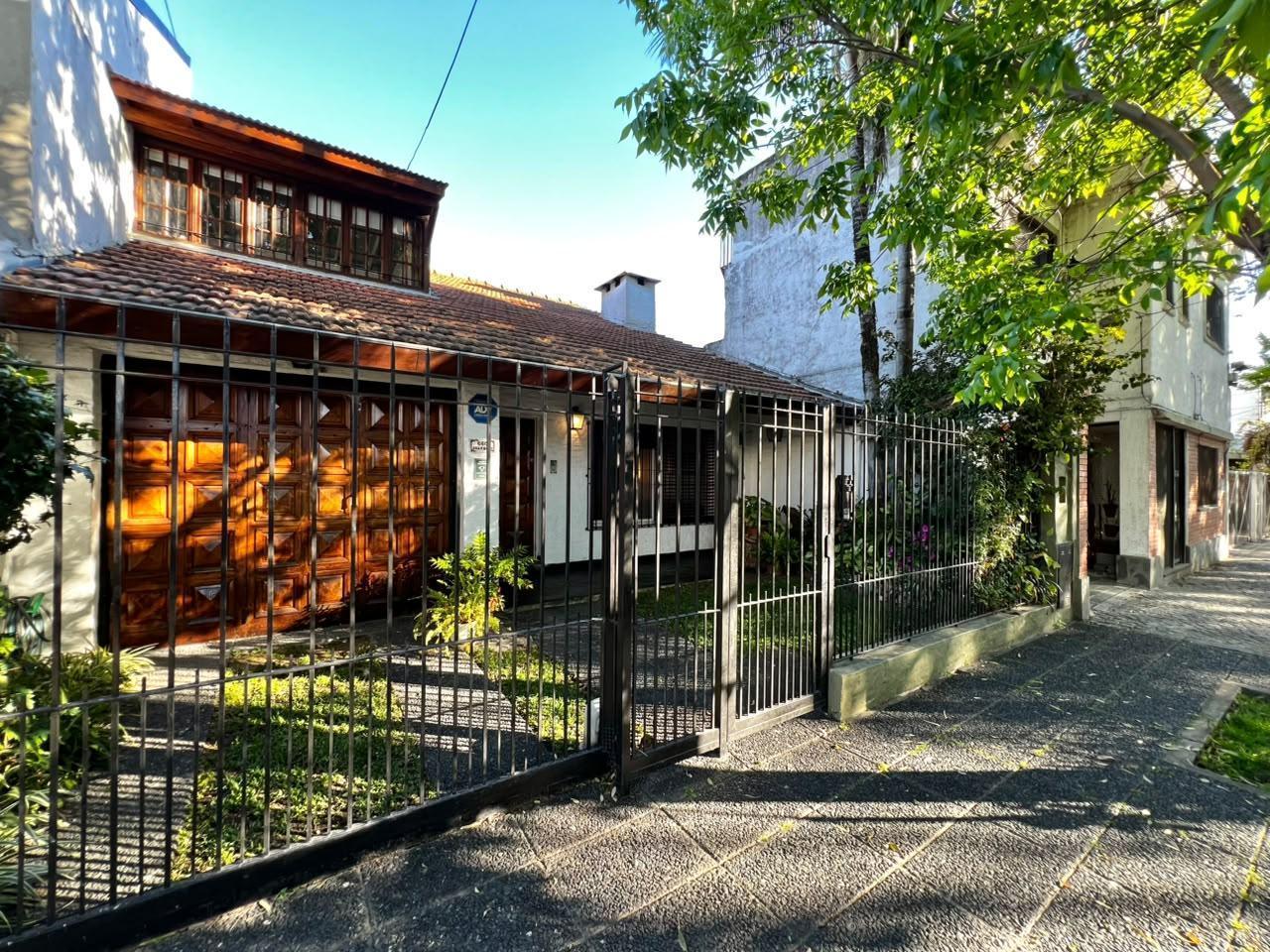 Foto de Casa 4 ambientes dependencia en venta en Martínez, imagen 1