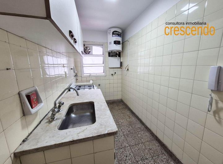 Departamento 2 ambientes. | Av. Juan B. Justo 3782 5