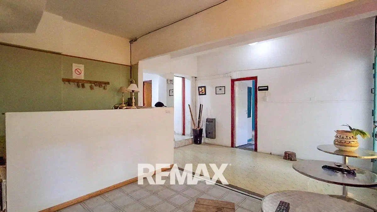 Venta hotel y casa 12 dormitorios 11 baños Zarate 2