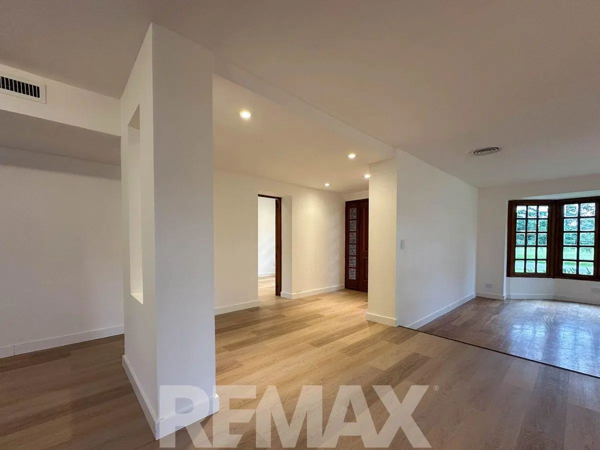 CASA EN VENTA RECICLADA A NUEVO, LOS LAGARTOS CC. 2