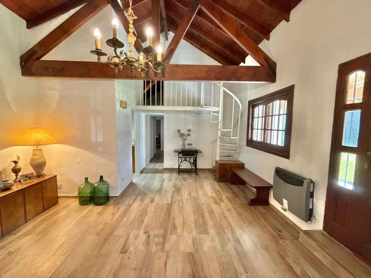 Venta casa 4 dorm quincho pileta del Viso Pilar 2