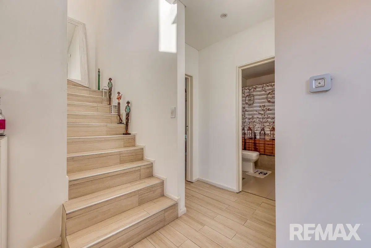 VENTA CASA 5 AMB EL CANTON PUERTO AMOBLADA PILETA 5