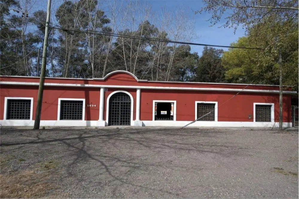 VENTA Oficina espacio multiuso y vivienda ruta 28 5