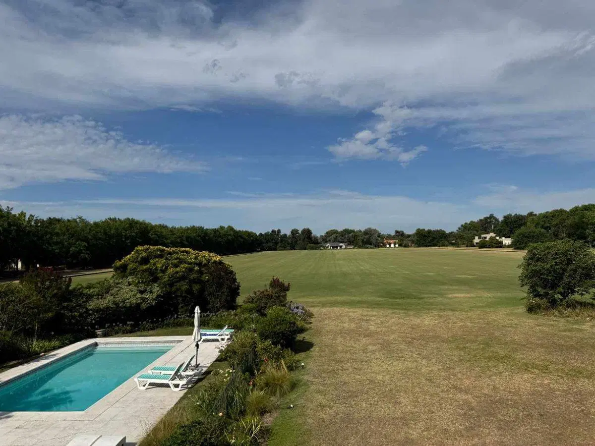 Alquiler Casa en Club de Polo Centauros con Pileta 4