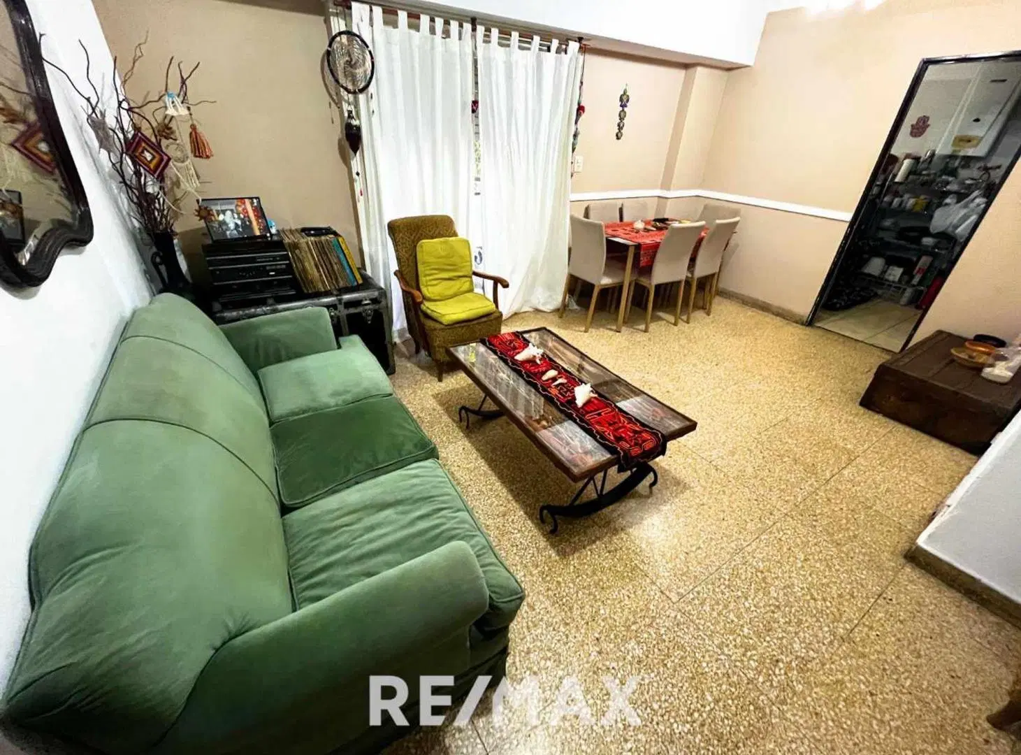 Venta Depto. 4 amb. con balcón Villa Ballester 3