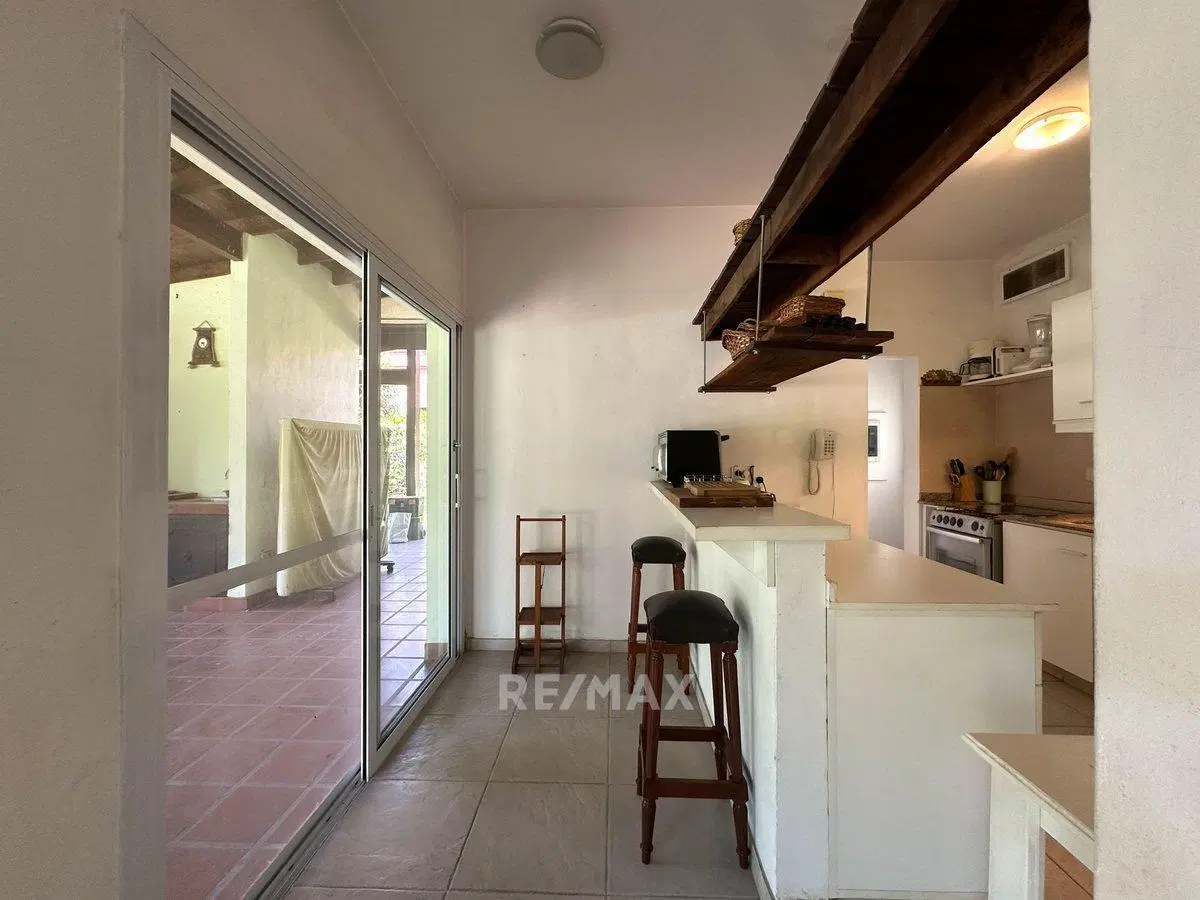 VENTA CASA 7 AMBIENTES EN BARRIO ROCIOS DE PILAR 4