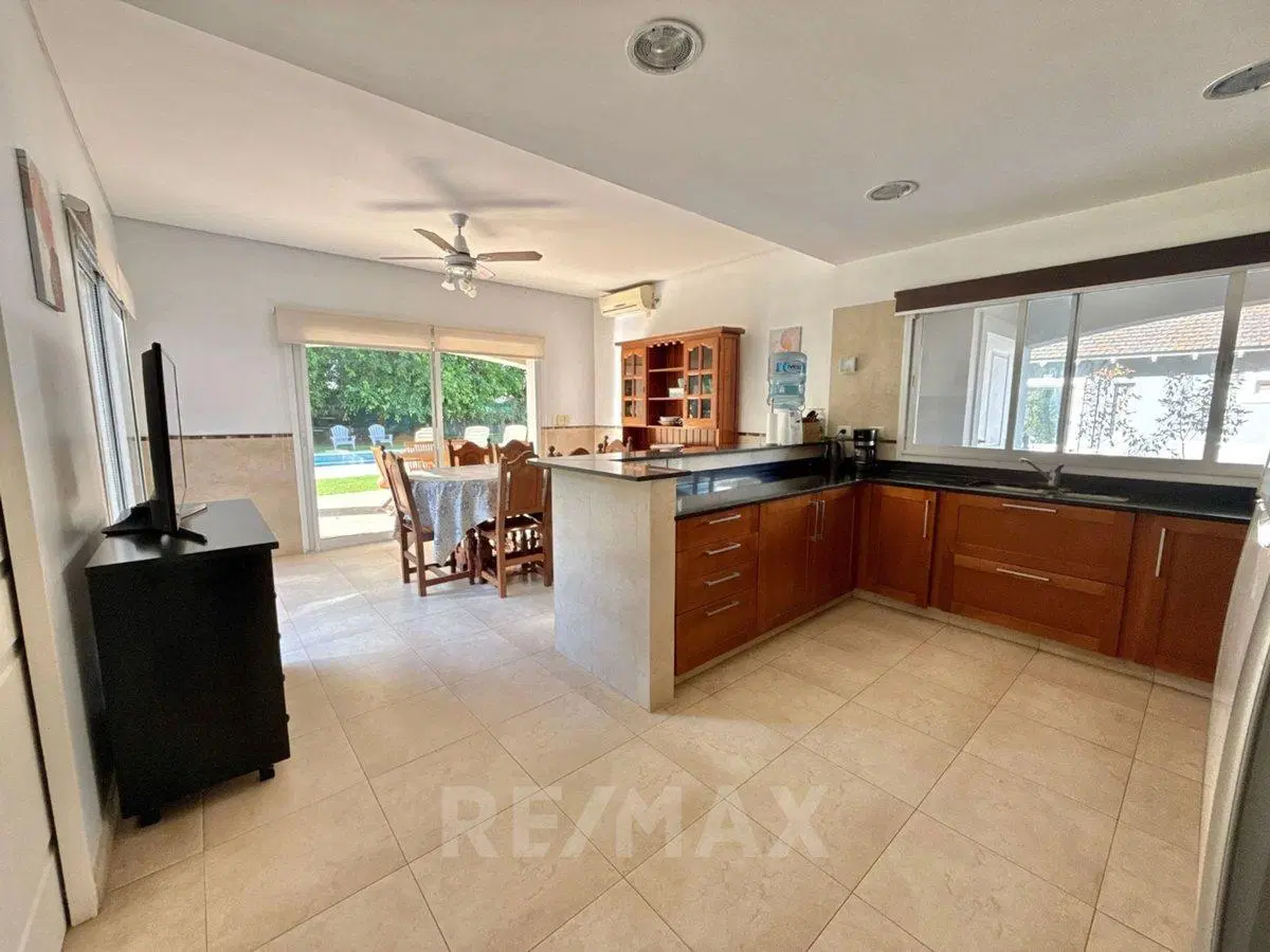 VENTA CASA EL AROMO ESCOBAR C/PILETA Y ESCRITURA 5