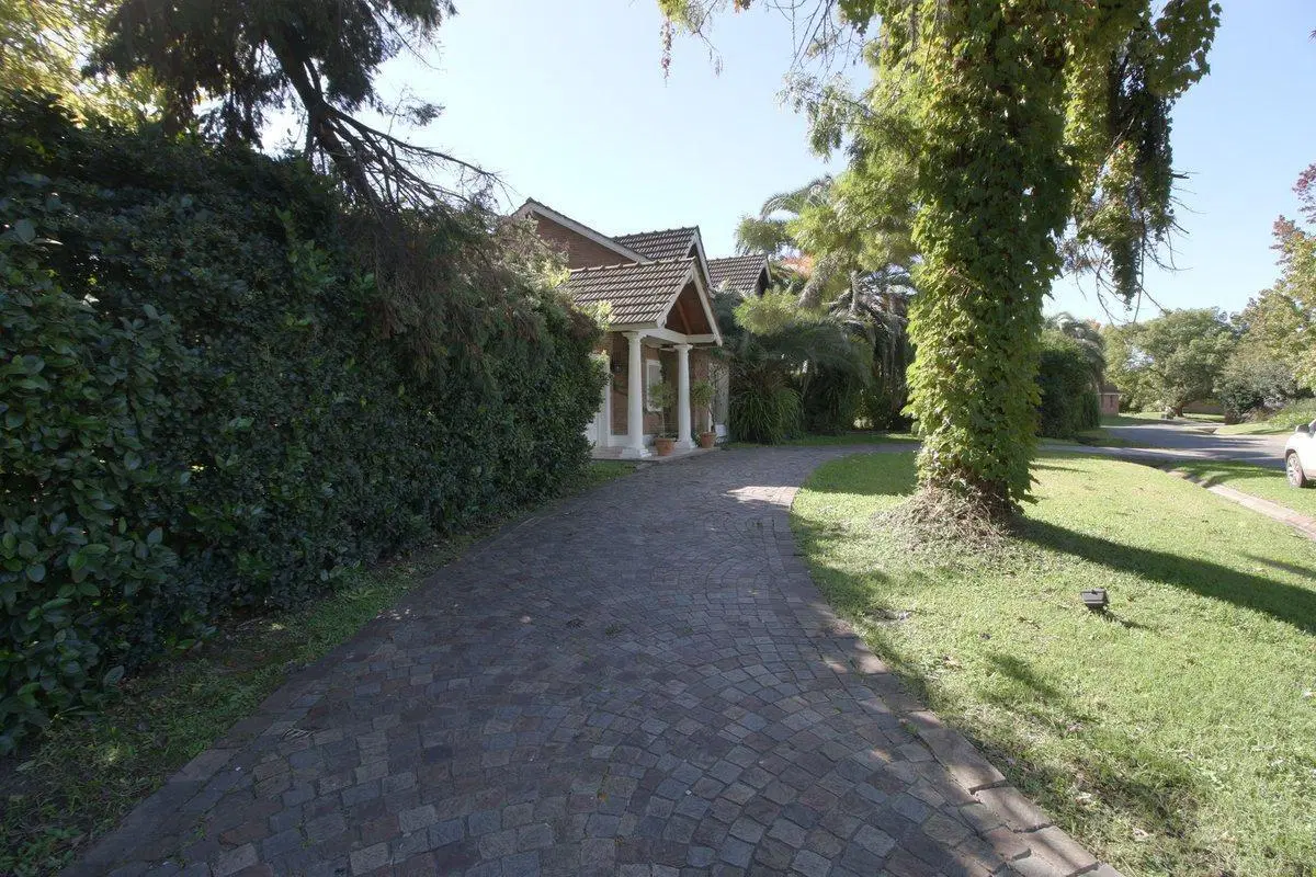 CASA EN VENTA LOS LAGARTOS COUNTRY CLUB, PILAR. 5