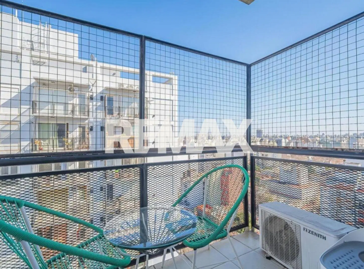 VENTA DEPTO 2 AMB PISO ALTO, COCHERA Y GRAN VISTA 4