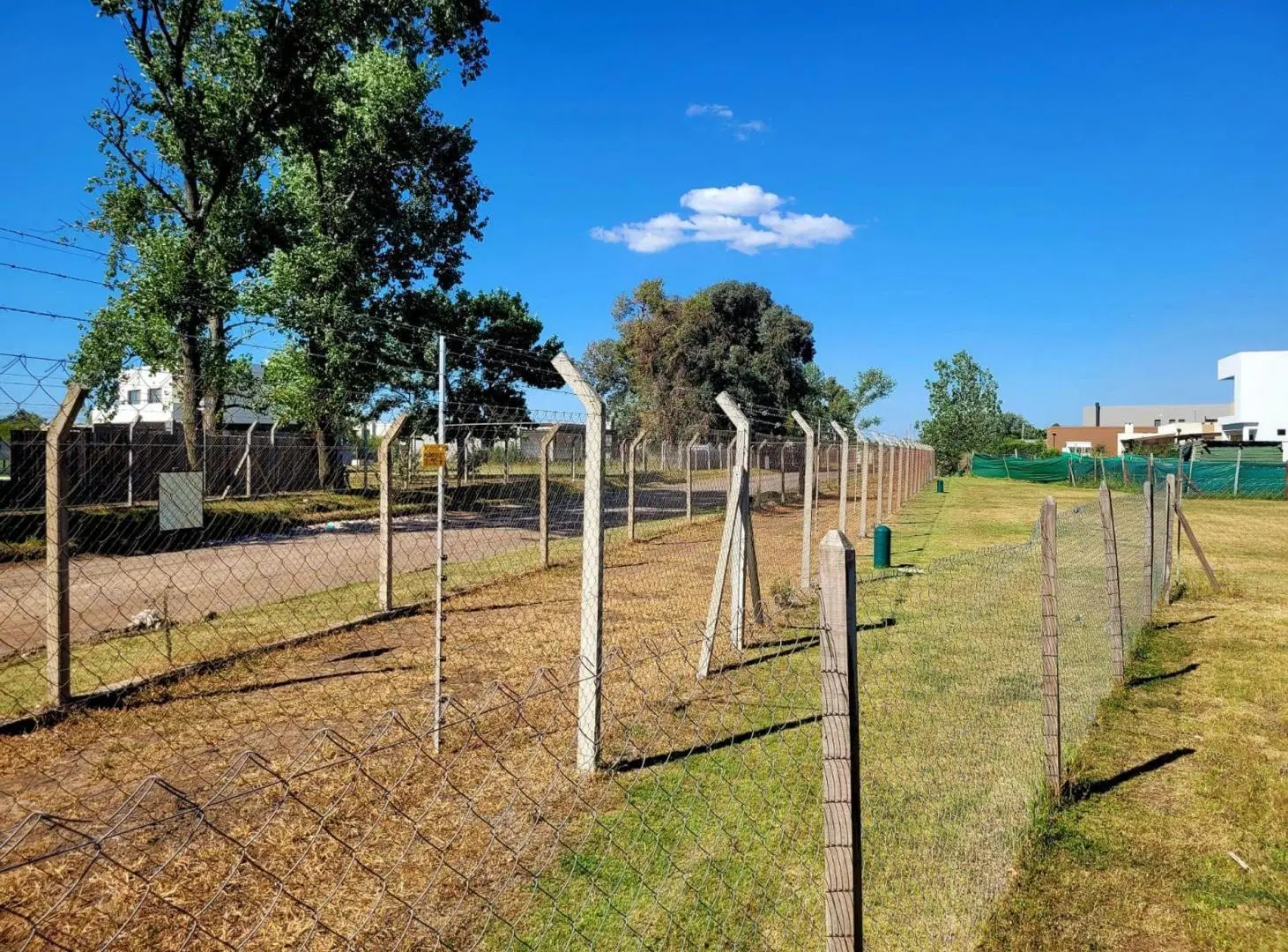 Venta lote 548 m² c/proyecto a 300m Cardinal Shop. 5