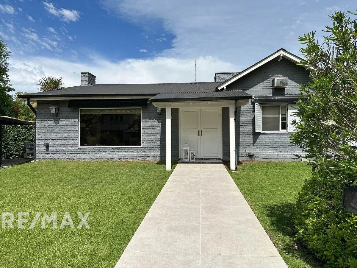 CASA EN VENTA 6 AMBIENTES CON PILETA, LOS LAGARTOS 5