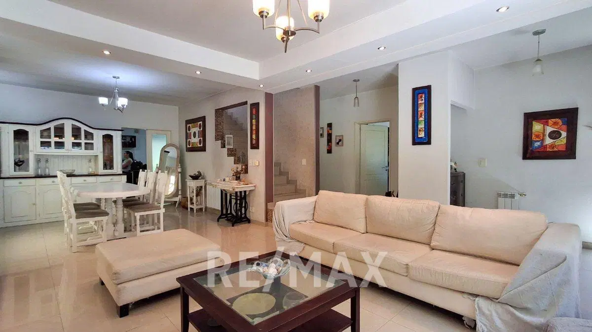 Venta casa Sausalito 4 dorm jardin seguridad Pilar 3