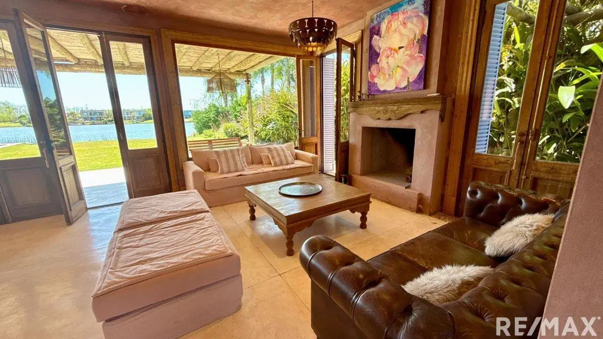 Venta casa 6 amb a la laguna San Benito Villanueva 5